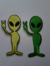 2 x Green Alien Iron on Patch Brand New Sew on Patch - Fancy Dress