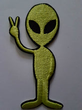 2 x Green Alien Iron on Patch Brand New Sew on Patch - Fancy Dress